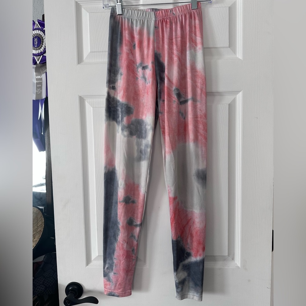 Tie-Dye Leggings in Pink, Gray & White